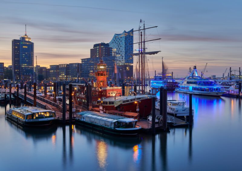 Beratung zu Lichtwerbung und Werbetechnik bei Hansa Werbung in Norderstedt